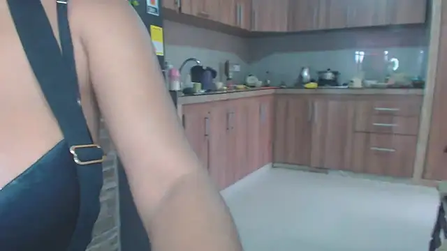 Snapshot of brigitht chatting on March 12, 5:07 pm brigitht online show from March 12, 5:07 pm