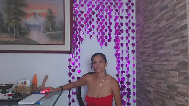 Snapshot of brigitht chatting on March 18, 7:31 pm brigitht online show from March 18, 7:31 pm