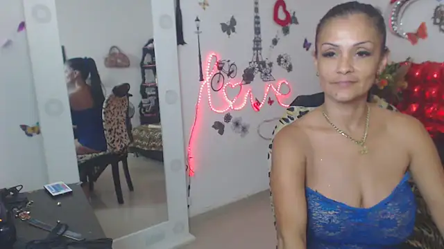 Snapshot of brigitht chatting on March 21, 9:01 pm brigitht online show from March 21, 9:01 pm