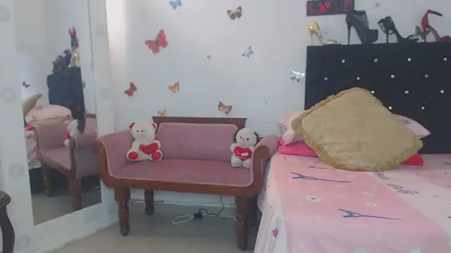 Snapshot of brigitht chatting on April 15, 4:36 pm brigitht online show from April 15, 4:36 pm
