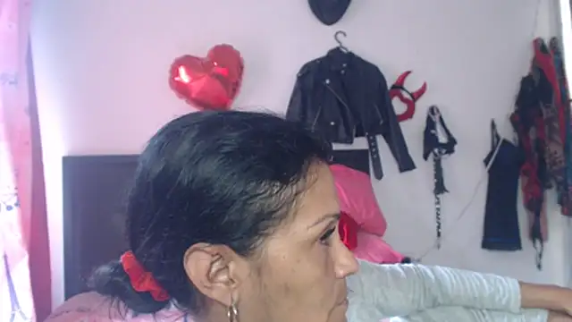 brigitht online show from July 9, 8:02 pm