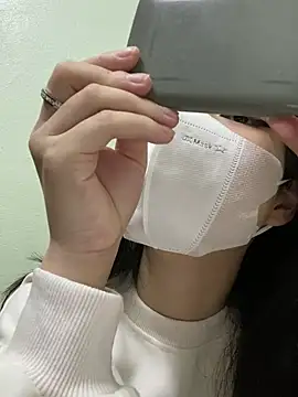 minmin2kk5 online show from December 19, 12:34 am