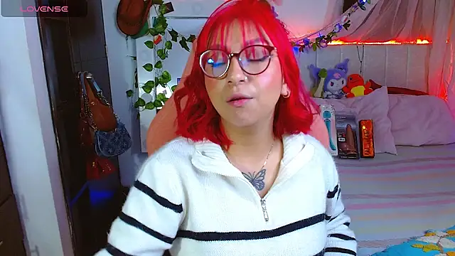 Snapshot of Littlerouse_ chatting on March 31, 10:37 am Littlerouse online show from March 31, 10:37 am