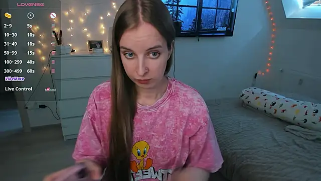 violet blue eyes online show from March 12, 12:44 pm