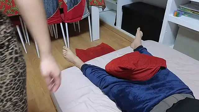 Snapshot of eljosipe chatting on December 3, 7:23 pm eljosipe online show from December 3, 7:23 pm