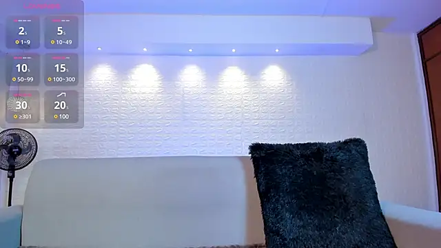 violet scott online show from January 3, 10:52 am