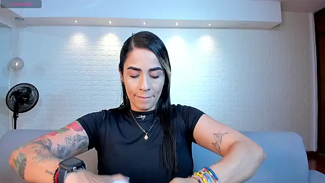 Snapshot of violet_scott chatting on November 27, 10:39 am violet scott online show from November 27, 10:39 am