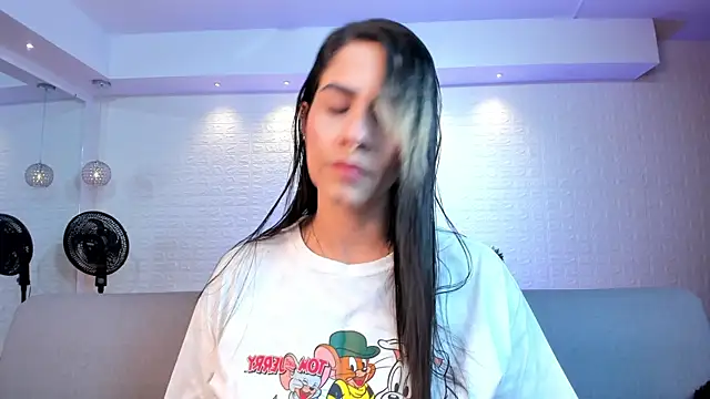 Snapshot of violet_scott chatting on December 2, 10:53 am violet scott online show from December 2, 10:53 am