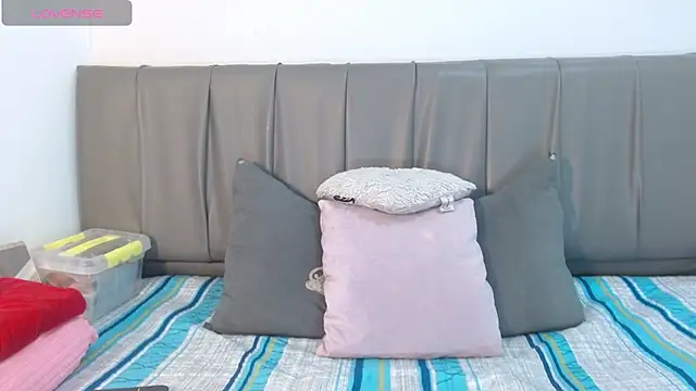 Cherllynn online show from January 17, 4:26 pm