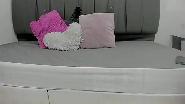 Cherllynn online show from March 12, 3:18 pm