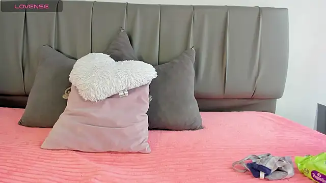 Cherllynn online show from October 11, 2:48 pm