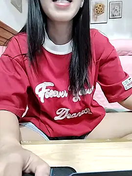 cream1299 online show from October 13, 7:52 am