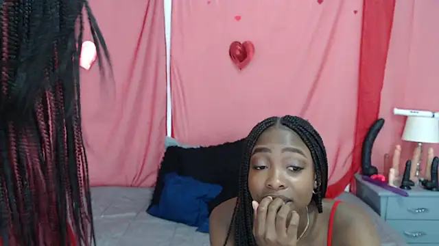 Nicole Colette  online show from March 10, 12:15 pm