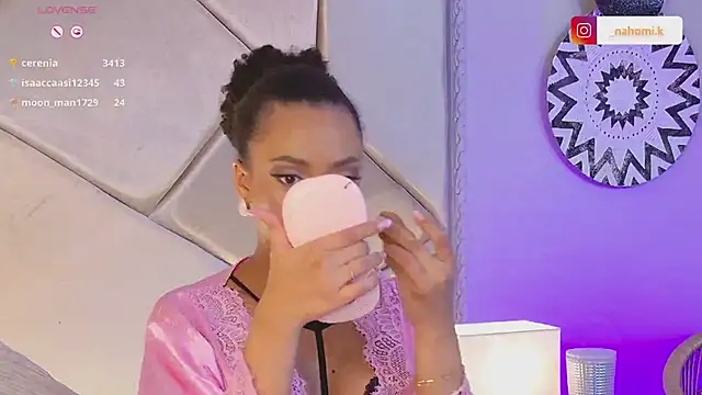 Snapshot of Nahomi_King chatting on February 25, 1:09 am Nahomi King online show from February 25, 1:09 am