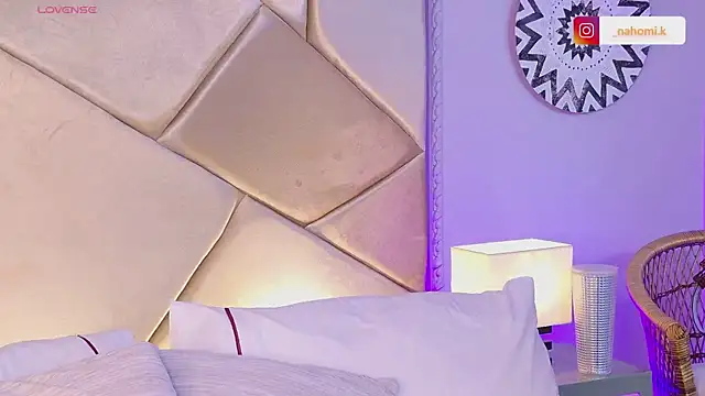 Snapshot of Nahomi_King chatting on March 7, 12:56 pm Nahomi King online show from March 7, 12:56 pm