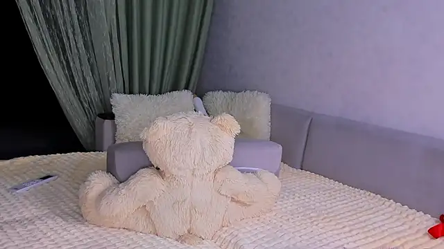 Snapshot of Sweeet_Barbie chatting on June 17, 3:57 pm Sweeet Barbie online show from June 17, 3:57 pm