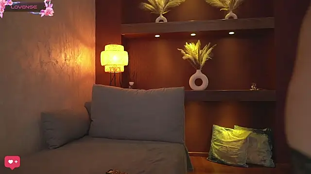 JustinneJade online show from January 21, 9:46 am