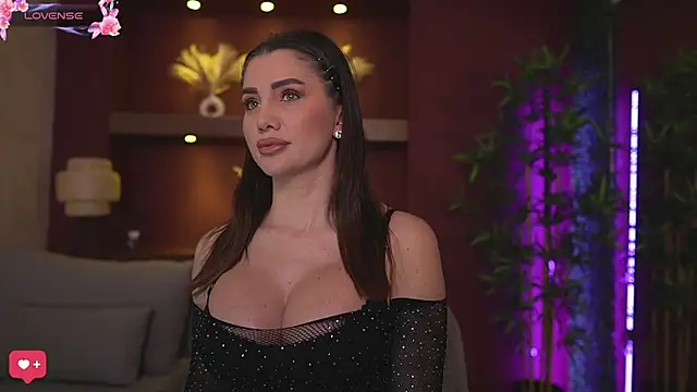 JustinneJade online show from February 28, 7:05 am