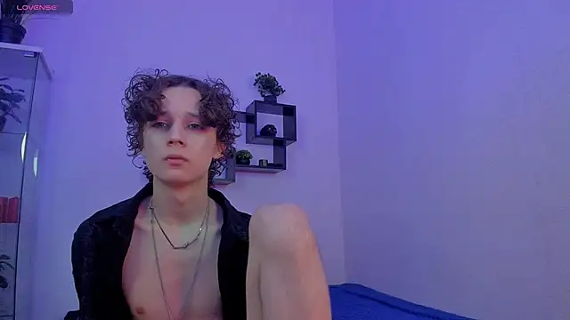 Snapshot of Vampirella_GS chatting on December 27, 10:12 am Vampirella GS online show from December 27, 10:12 am