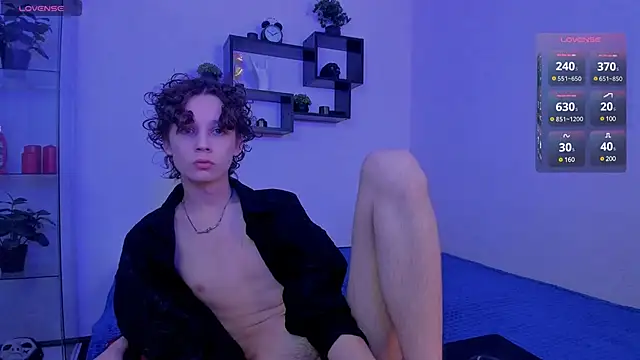 Snapshot of Vampirella_GS chatting on December 28, 2:32 pm Vampirella GS online show from December 28, 2:32 pm