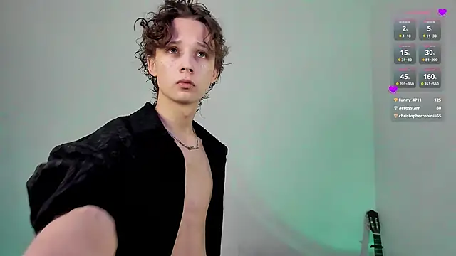 Snapshot of Vampirella_GS chatting on January 29, 9:39 pm Vampirella GS online show from January 29, 9:39 pm