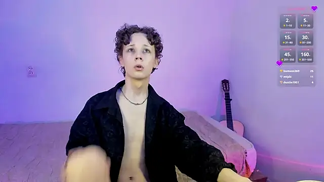 Snapshot of Vampirella_GS chatting on February 8, 4:03 am Vampirella GS online show from February 8, 4:03 am