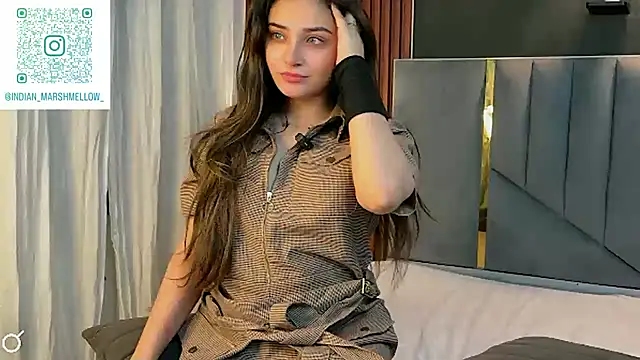 demieliss online show from November 1, 6:21 pm