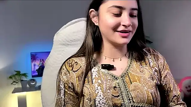 demieliss online show from February 9, 9:13 am