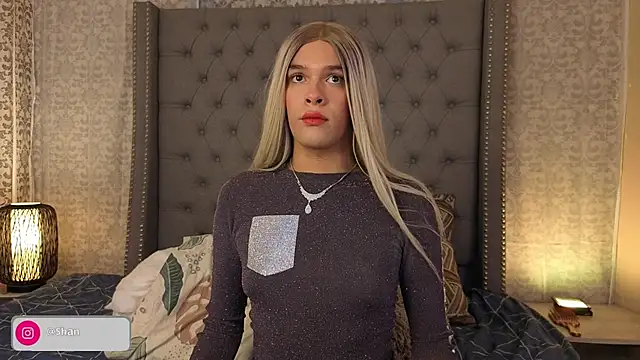 Shantal Joness online show from October 3, 3:25 am