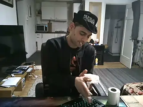 mihaimichael online show from March 1, 7:59 pm