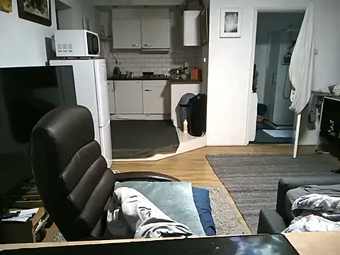 Snapshot of mihaimichael chatting on September 26, 5:55 am mihaimichael online show from September 26, 5:55 am