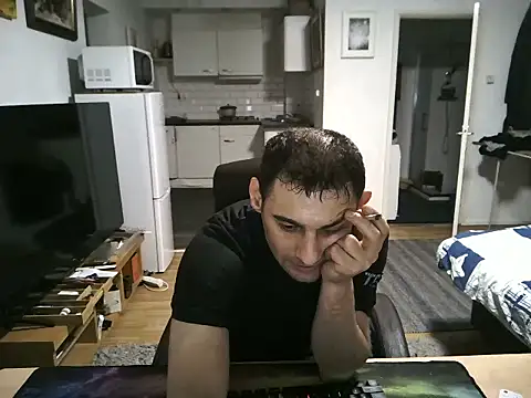 Snapshot of mihaimichael chatting on October 3, 9:56 pm mihaimichael online show from October 3, 9:56 pm