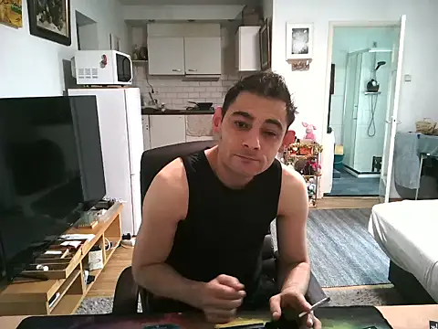 Snapshot of mihaimichael chatting on October 11, 2:04 pm mihaimichael online show from October 11, 2:04 pm