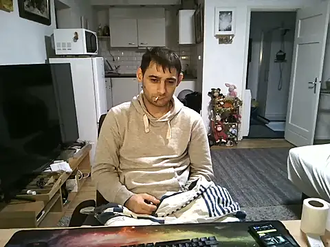 Snapshot of mihaimichael chatting on October 13, 5:51 am mihaimichael online show from October 13, 5:51 am