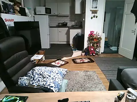 Snapshot of mihaimichael chatting on November 1, 11:01 am mihaimichael online show from November 1, 11:01 am