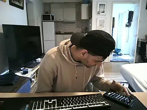 mihaimichael online show from March 26, 1:17 pm