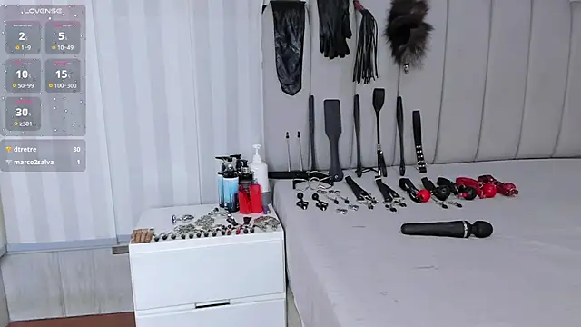 mileyerikson online show from February 25, 5:17 am