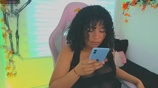 keyla roberts777 online show from October 27, 7:29 pm