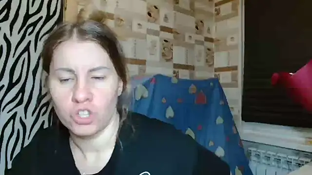 Snapshot of TherestlessKitty chatting on February 18, 10:39 pm TherestlessKitty online show from February 18, 10:39 pm