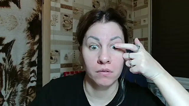 Snapshot of TherestlessKitty chatting on March 19, 10:14 pm TherestlessKitty online show from March 19, 10:14 pm