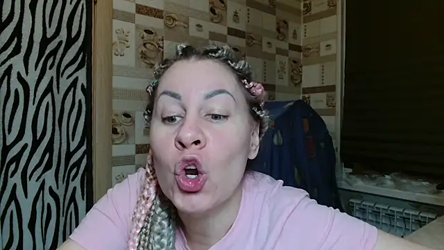 TherestlessKitty online show from May 3, 10:16 pm