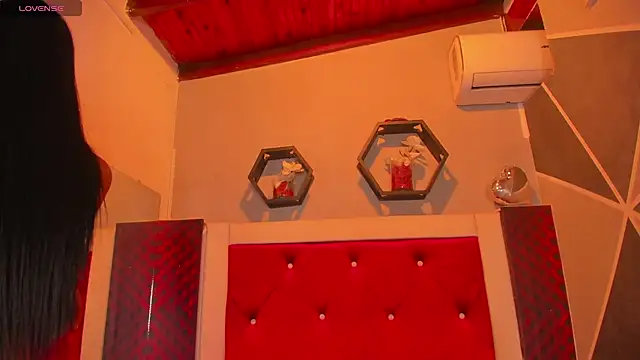 Karoll014 online show from February 24, 12:36 pm