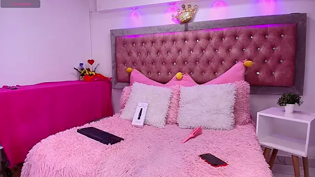 Snapshot of Tayzon_Foxxx chatting on March 17, 1:08 pm Tayzon Foxxx online show from March 17, 1:08 pm