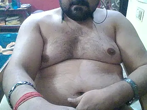 ARYANAVAILABLE online show from November 9, 9:02 pm