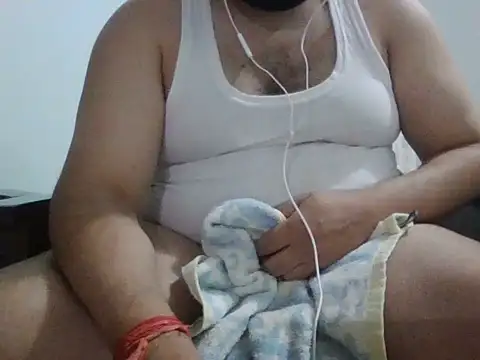 Snapshot of ARYANAVAILABLE chatting on November 14, 9:13 pm ARYANAVAILABLE online show from November 14, 9:13 pm