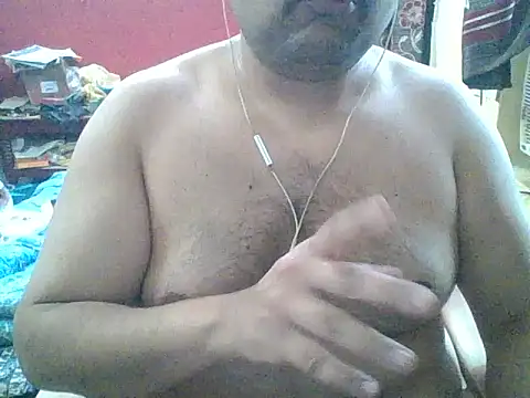 Snapshot of ARYANAVAILABLE chatting on February 3, 7:57 am ARYANAVAILABLE online show from February 3, 7:57 am