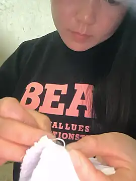 Sweetlove 77 online show from January 17, 2:00 pm