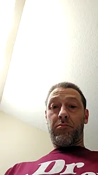 Snapshot of JerkMehof chatting on December 20, 8:21 am JerkMehof online show from December 20, 8:21 am