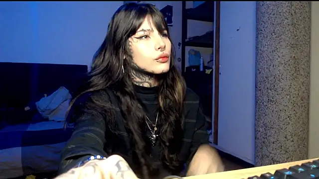 xdirtyvenomx online show from December 16, 12:59 am