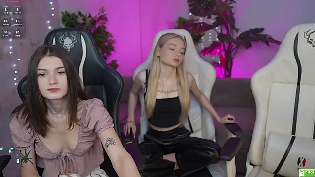 Britney054 online show from January 16, 8:00 am